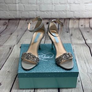 NIB Betsey Johnson Juno Heels